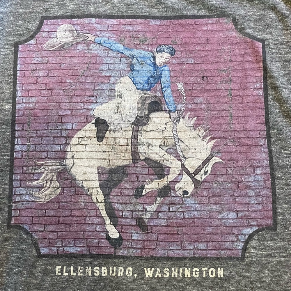 League 91 XL Women’s Tee. - Picture 2 of 5